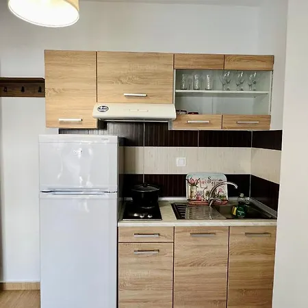 Happy Traveller Skg *